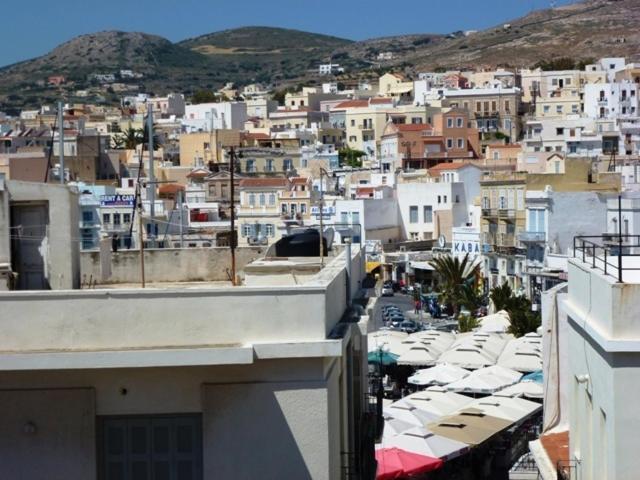 Odos Odysseos Aparthotel Ermoúpoli Eksteriør bilde